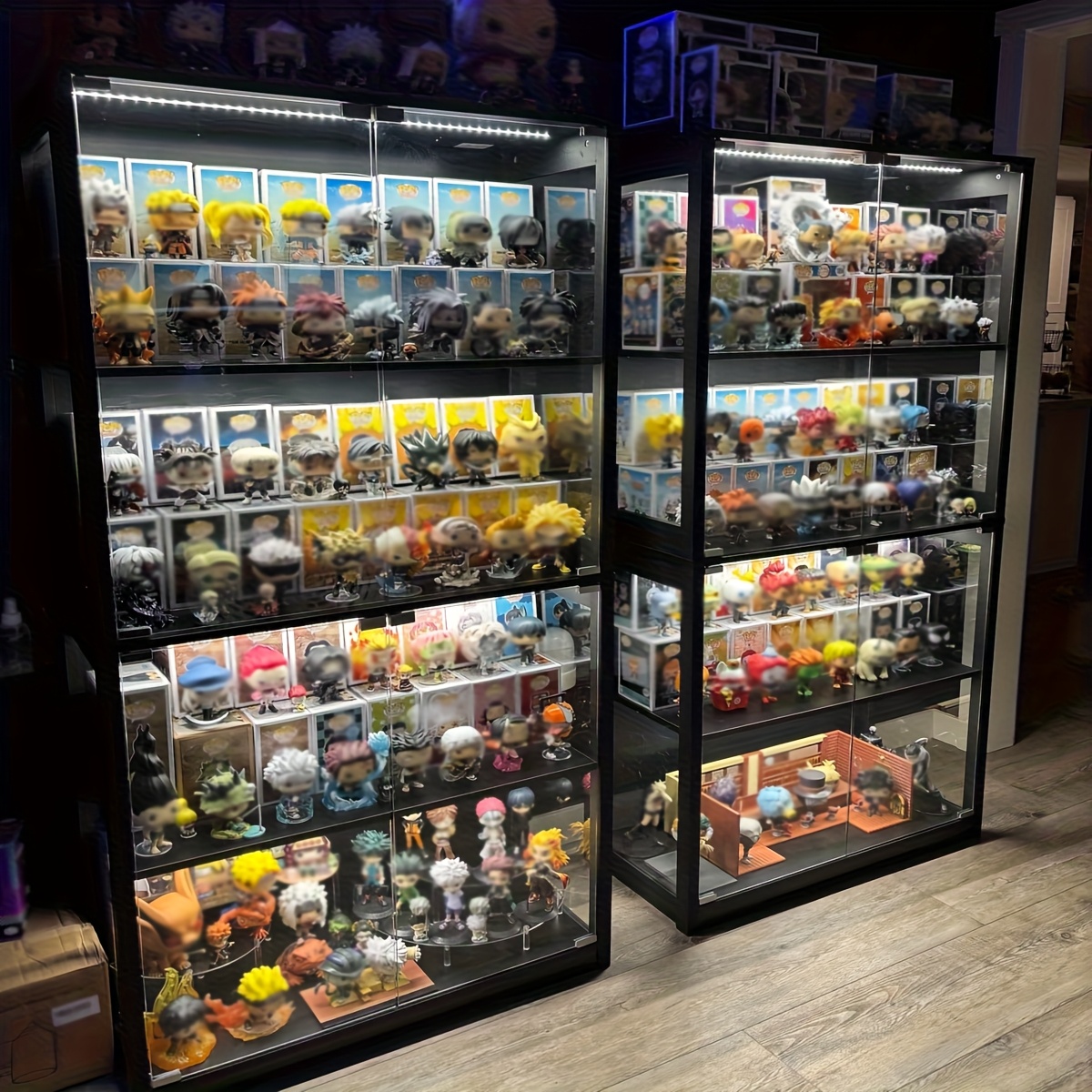 Glass Display Cases with Human - Lighting & Home Decor Studio avis et prix