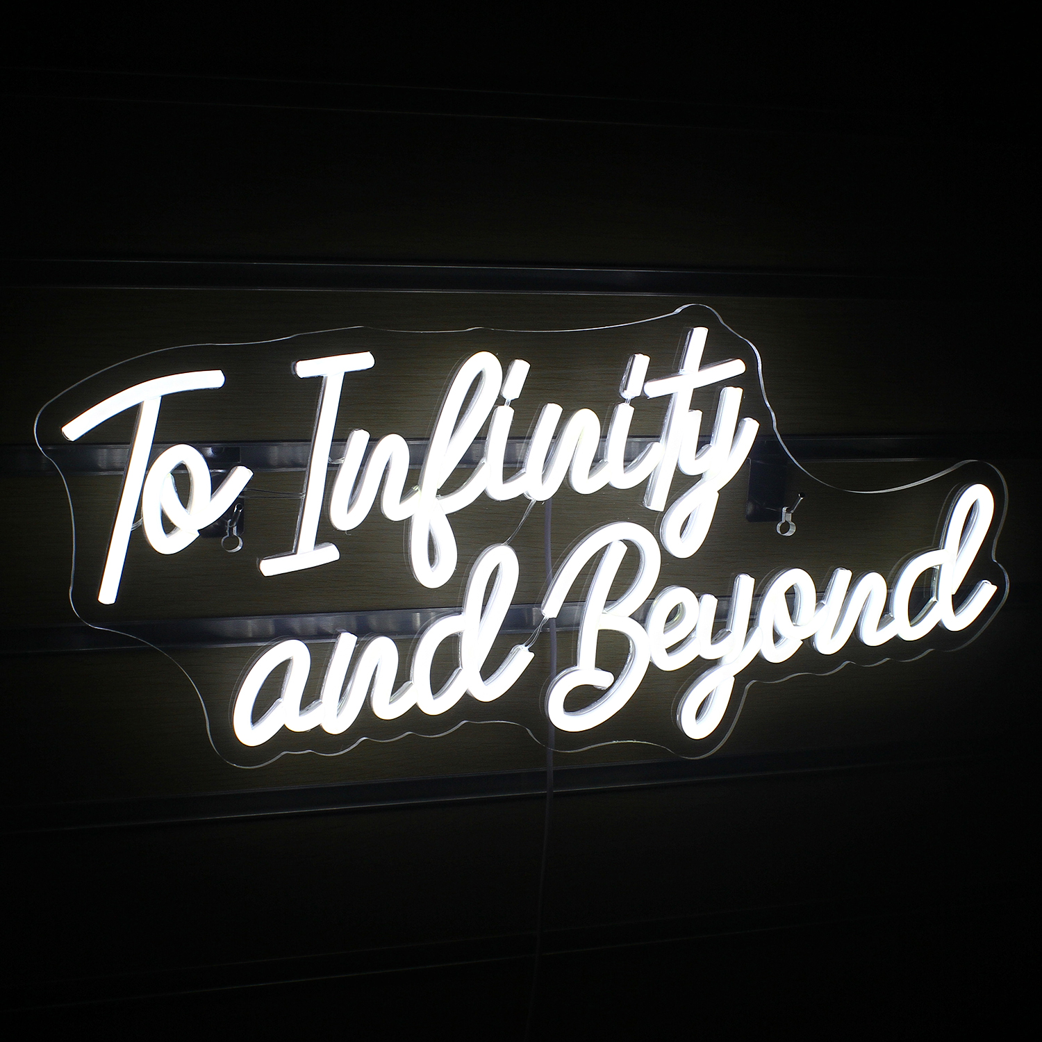 To Infinity and Beyond Led Neo - Lighting Decor And Beyond avis et prix